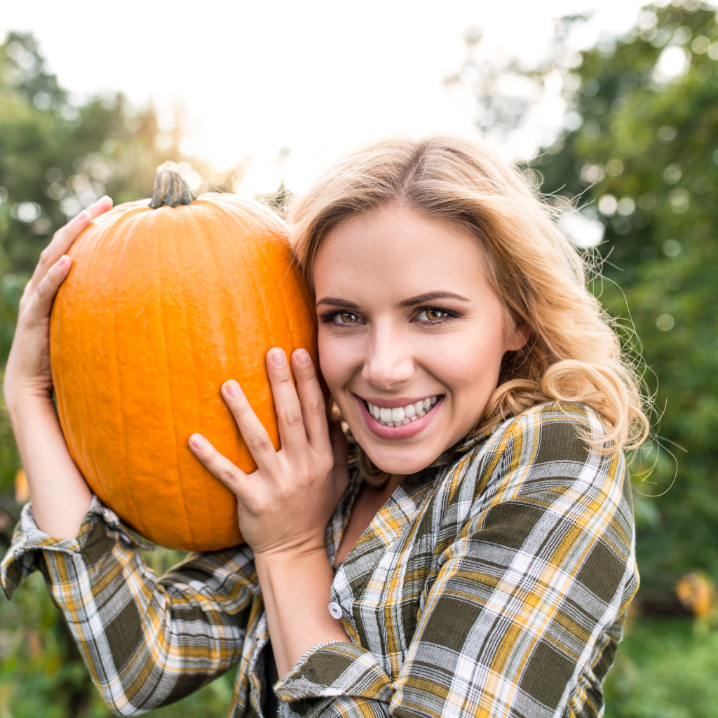 Harvesting Pumpkins | Contact Little Pistol Farms